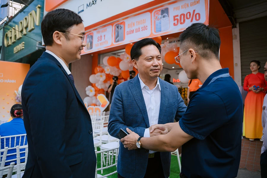 Cùng Mobimax.vn nhìn lại sự kiện khai trương đáng nhớ