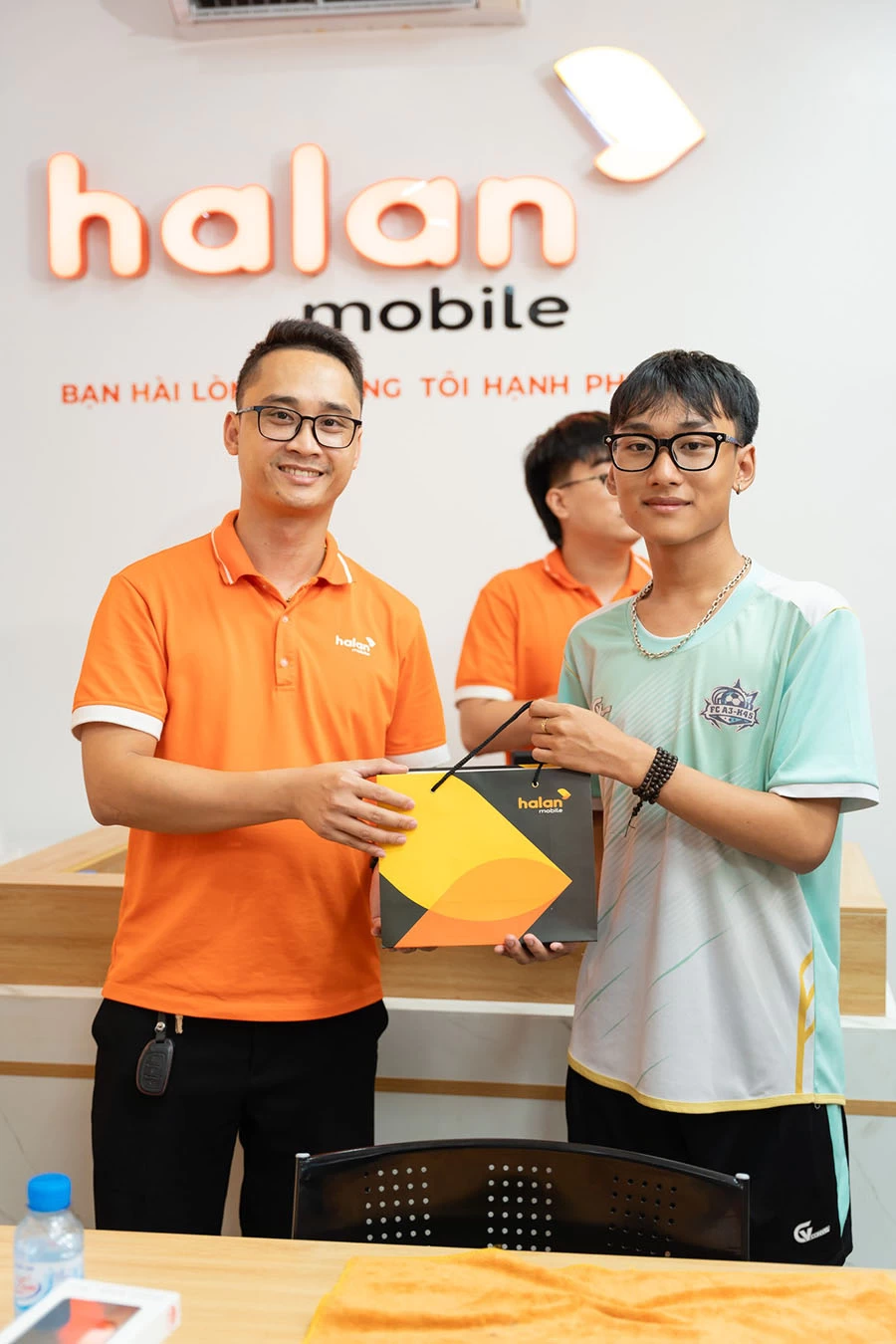 Cùng Mobimax.vn nhìn lại sự kiện khai trương đáng nhớ