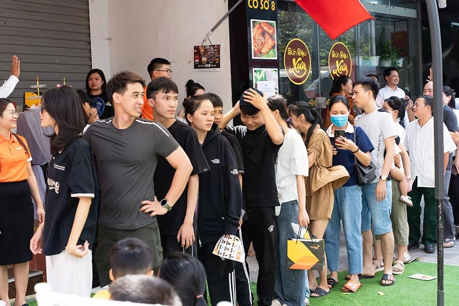 Cùng Mobimax.vn nhìn lại…